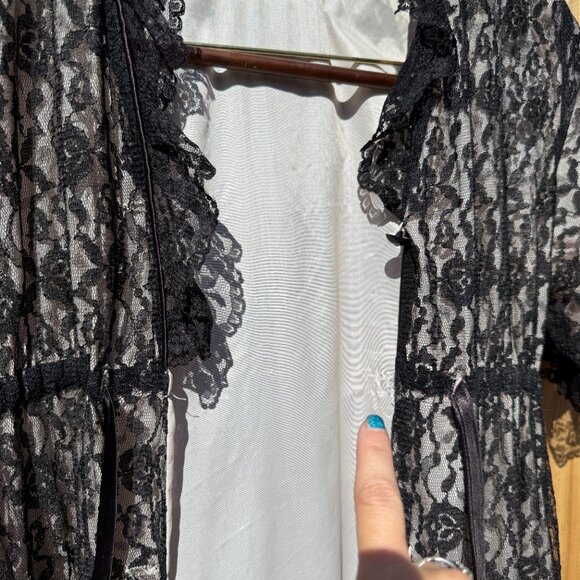 Vintage Peignoir Robe 60s Marilyn Black Floral Lace Peignoir Lingerie Robe | M/L - Picture 15 of 17